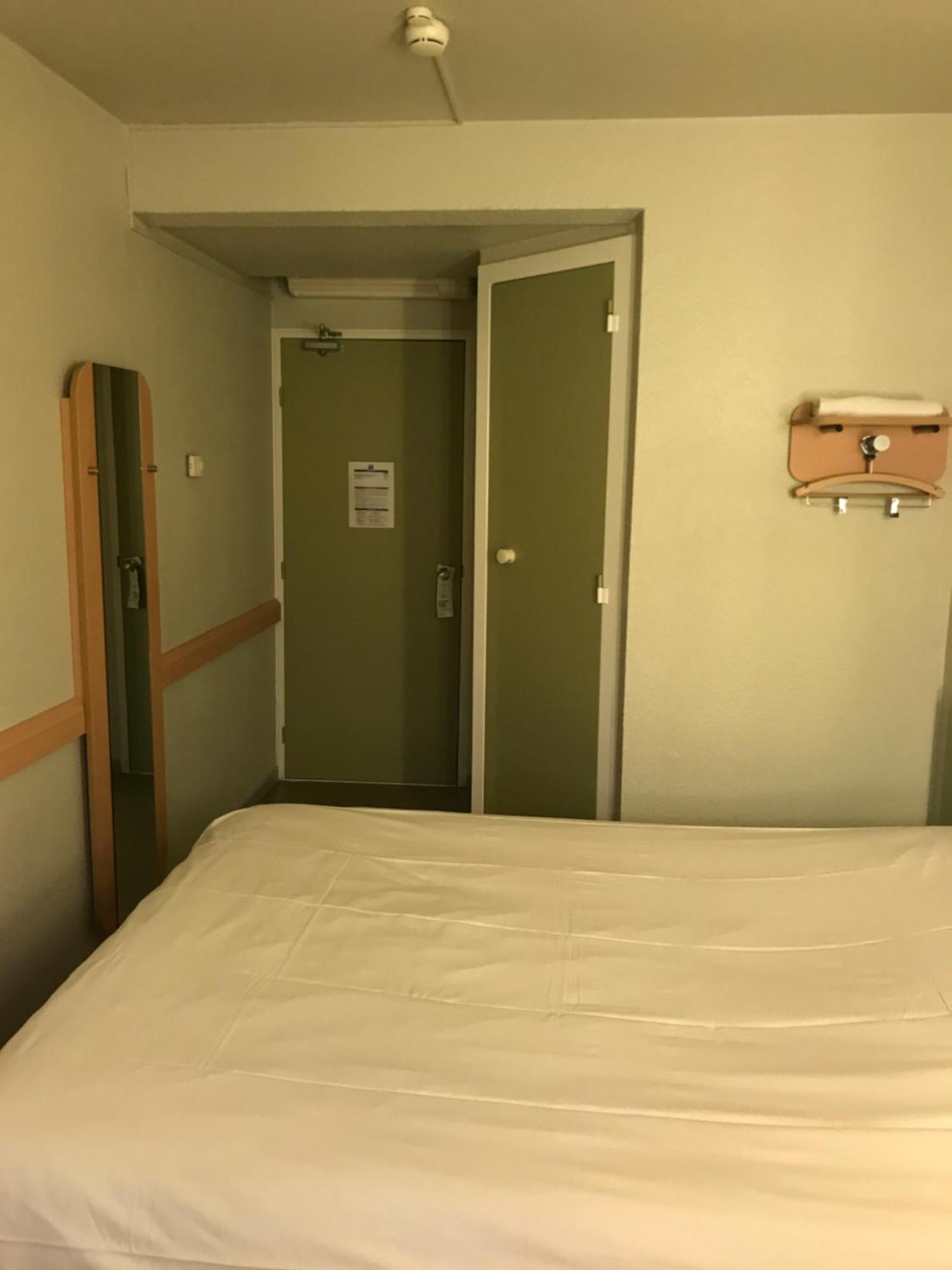 Ibis Budget L'Isle Adam Zewnętrze zdjęcie
